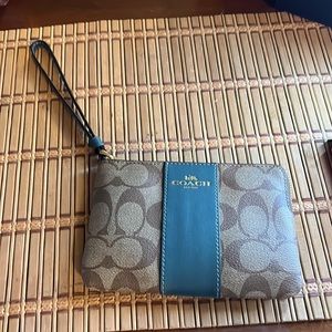 Coach wristlet. Brand new. Never used